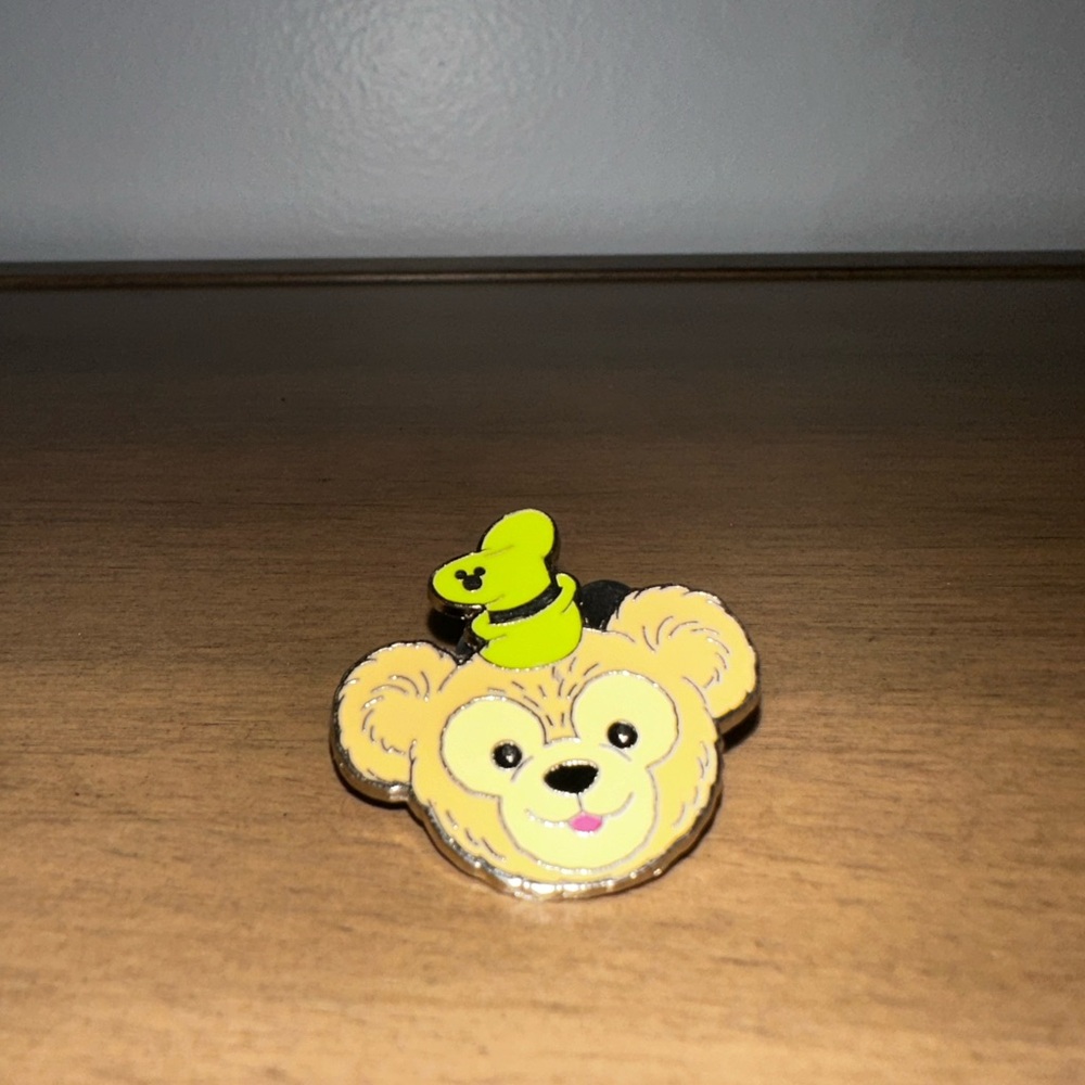 Disney Trading Pin - Hidden Mickey Duffy